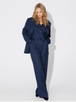  
Цвет: Синий