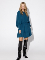  
Цвет: Изумрудный